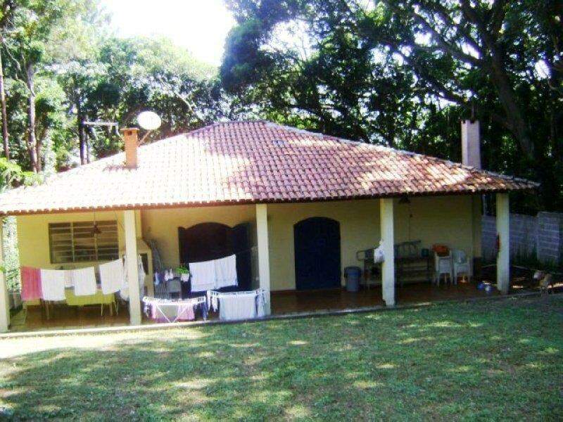 Casa à venda no Bosque do Embu: 