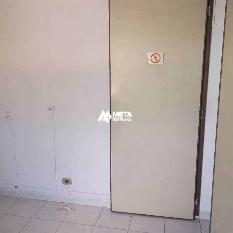 Sala para aluguel no Centro: 