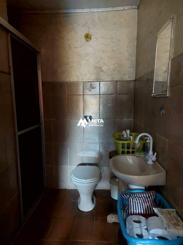 Casa à venda no Centro: BANHEIRO
