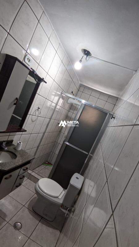 Casa à venda no Jardim Pinheirinho: BANHEIRO 