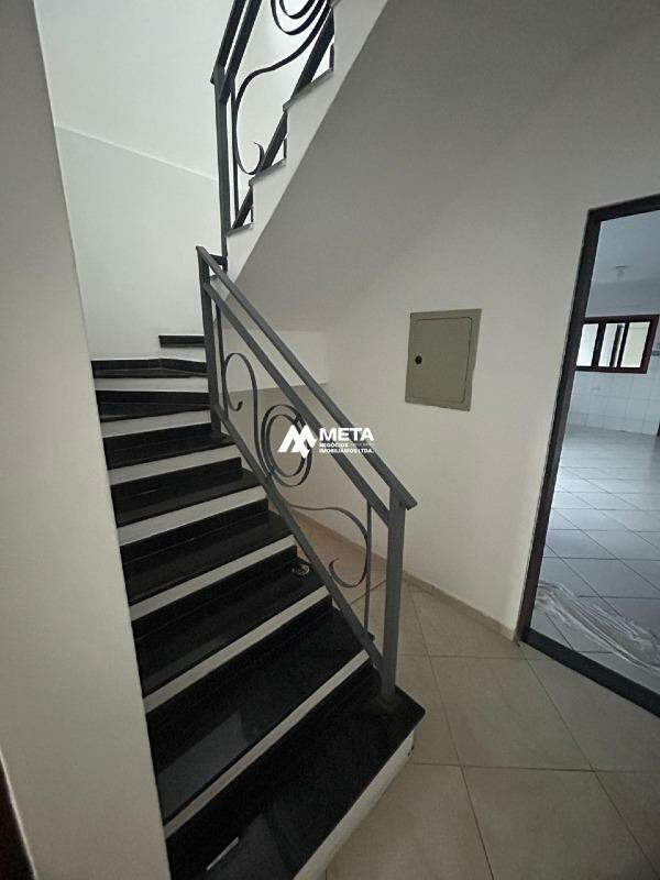 Casa para aluguel no Centro: 