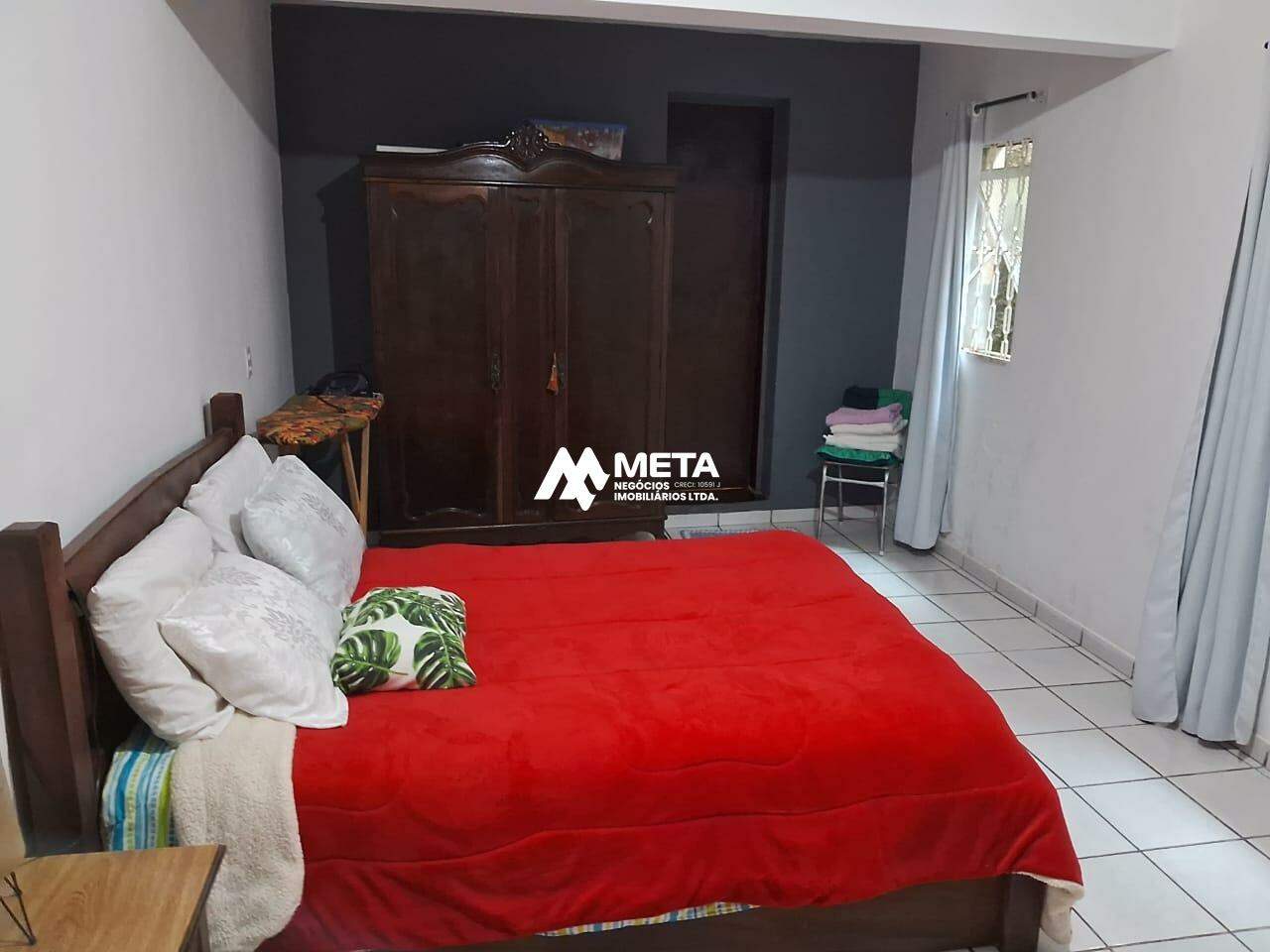Casa à venda no Estancia de Embuarama: SUÍTE