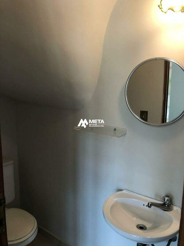 Casa à venda no Chácara Pavoeiro: LAVABO