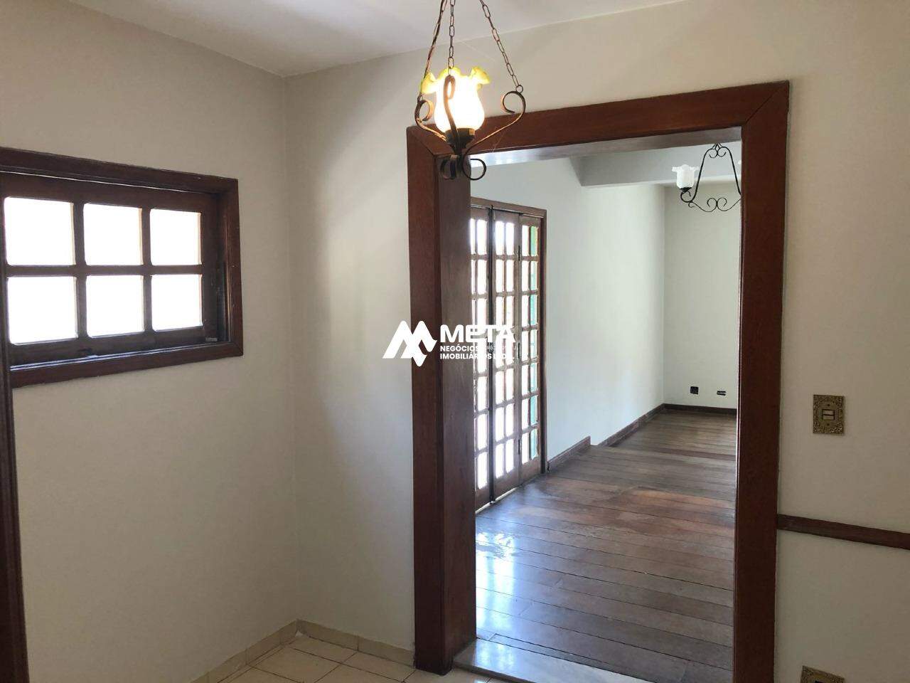 Casa à venda no Chácara Pavoeiro: SALA