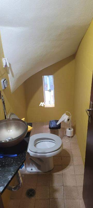 Casa à venda no Centro: LAVABO