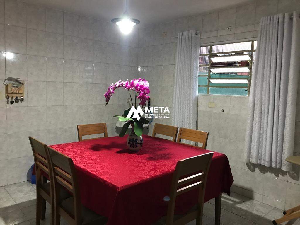 Casa à venda no Jardim Novo Embu: COPA