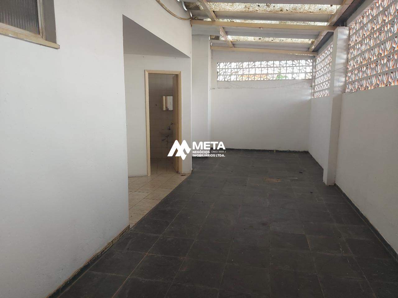 Comércio Casa comercial para aluguel no Jardim Taboão: 