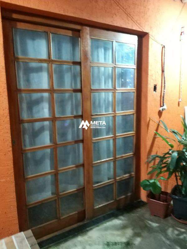 Casa à venda no Jardim Sílvia: 
