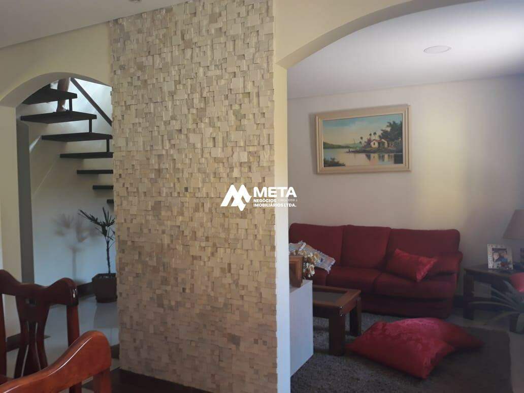 Casa à venda no Embu Mirim: 