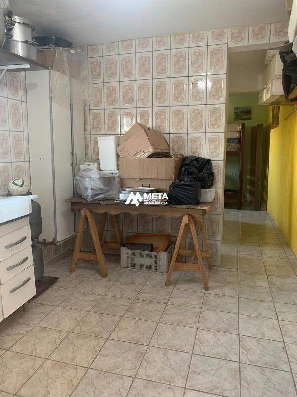 Casa à venda no Jardim de Lourdes: 