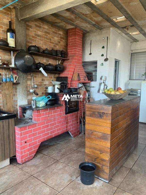 Casa à venda no Jardim de Lourdes: 