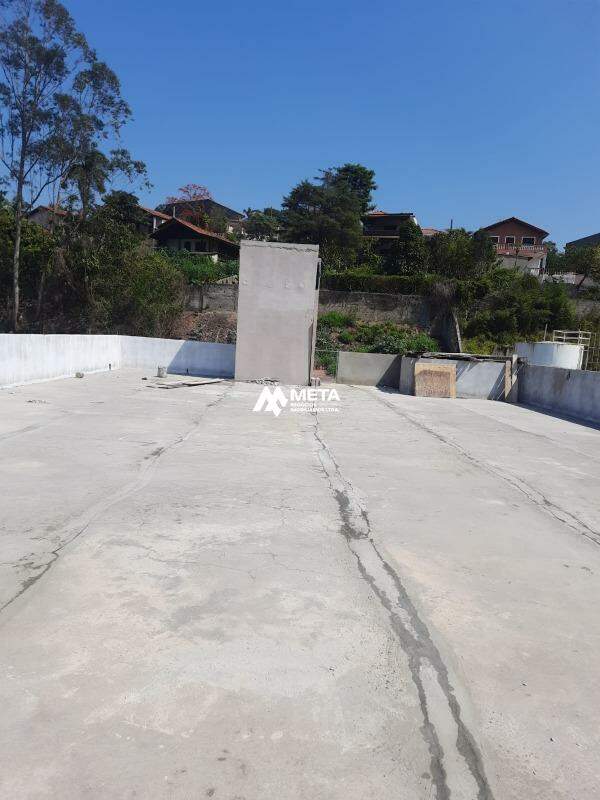 Prédio à venda no Cercado Grande: 