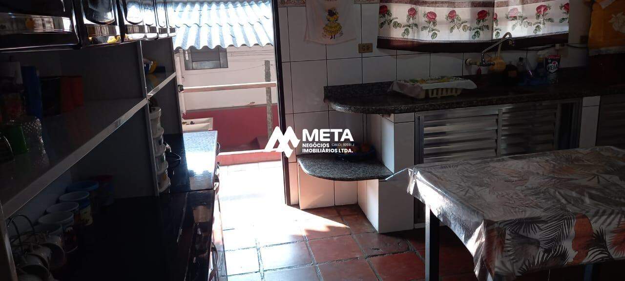 Casa à venda no Jardim Pinheirinho: 