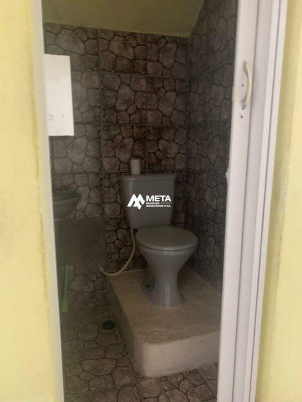 Casa à venda no Parque Luiza: 