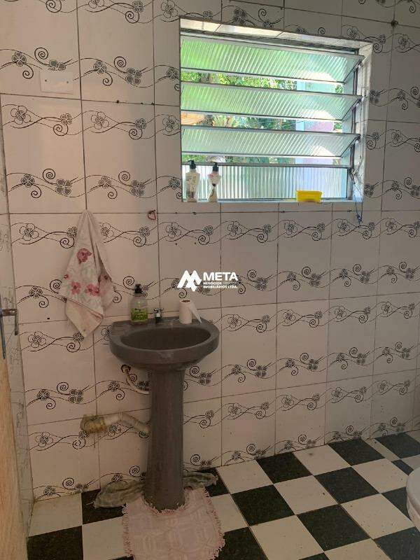 Casa para aluguel no Jardim Pinheirinho: 