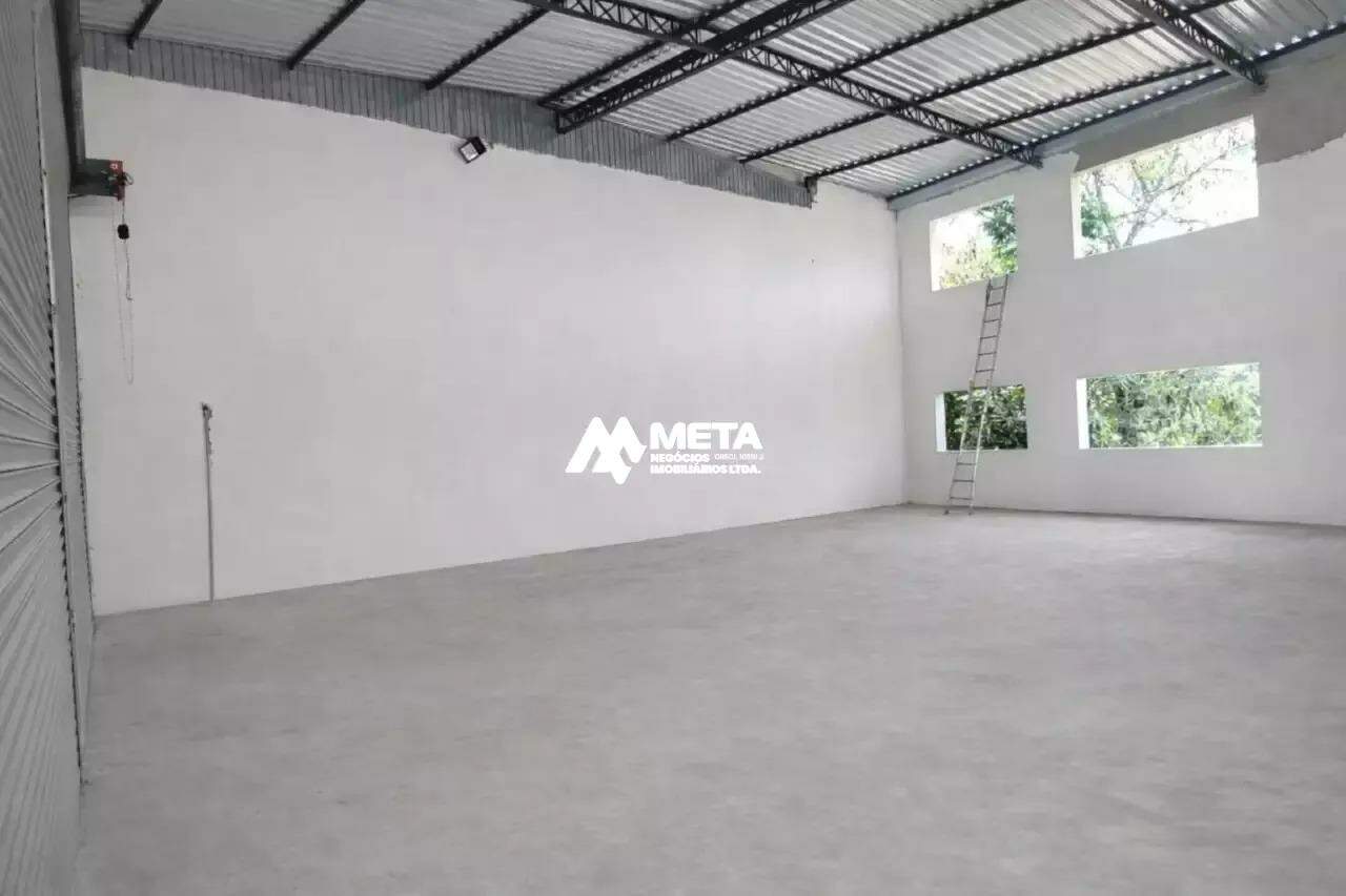 Comércio Galpão à venda no Jardim Sílvia: 