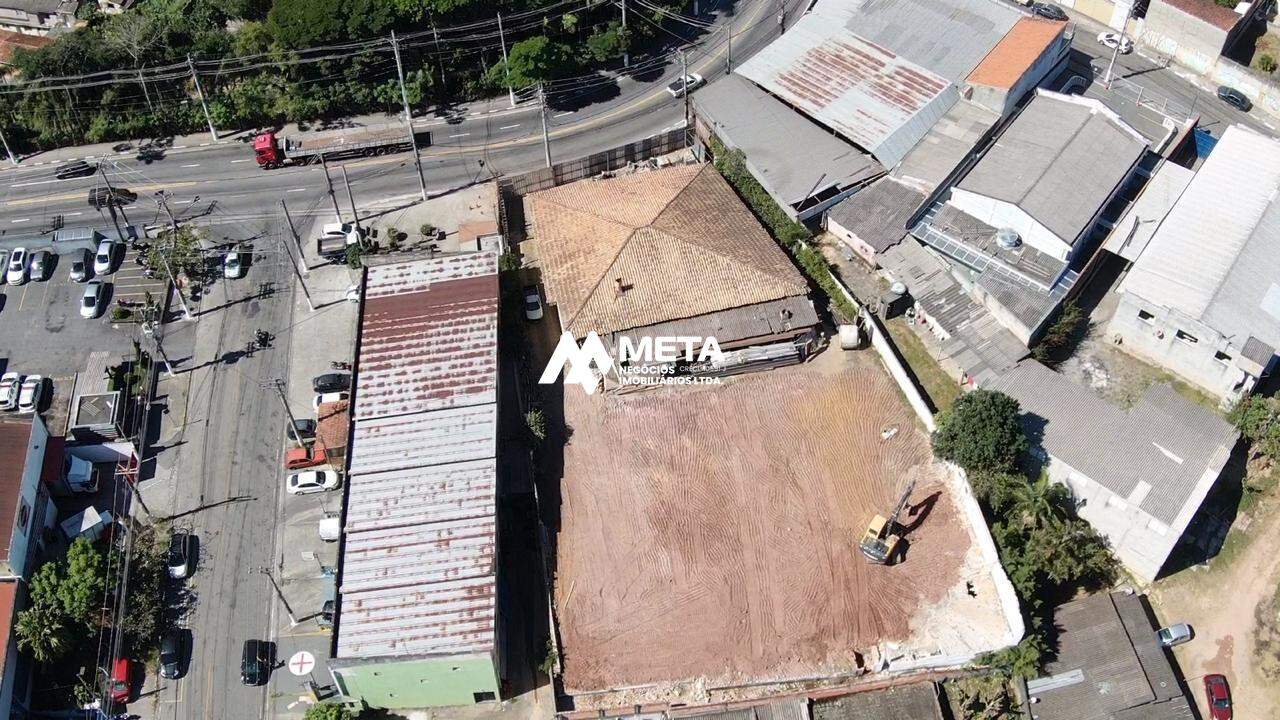 Terreno Padrão à venda no Centro: 