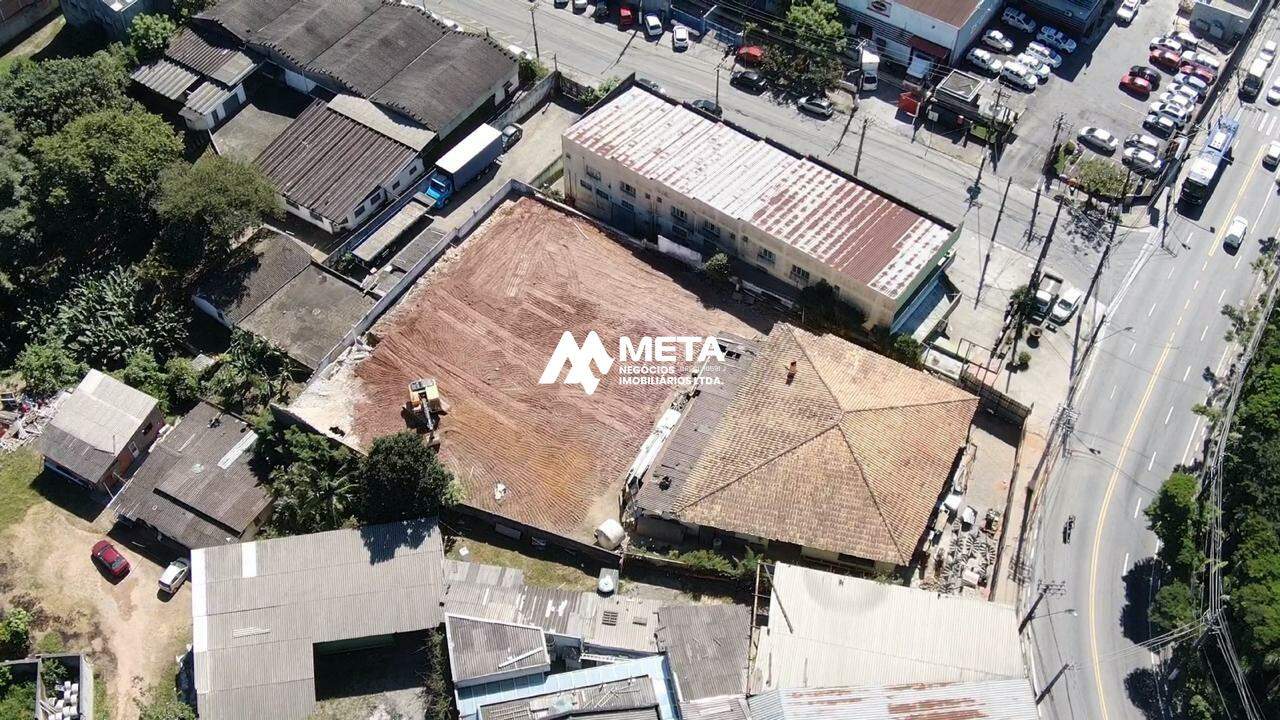 Terreno Padrão à venda no Centro: 
