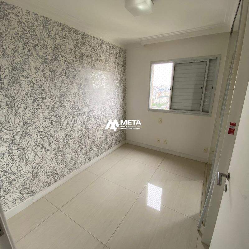 Apartamento à venda no Jardim Maria Rosa: 