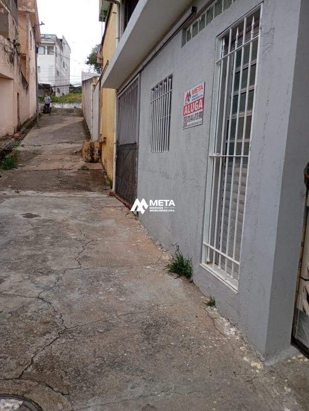 Casa para aluguel no Engenho Velho: 