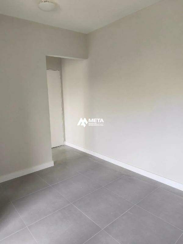 Apartamento à venda no Jardim Vitória: 