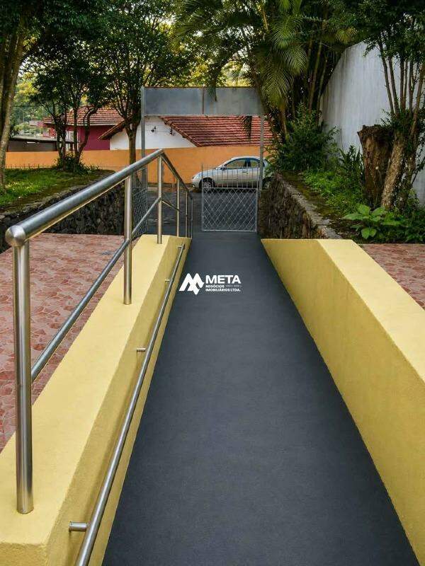 Casa à venda no Centro: 