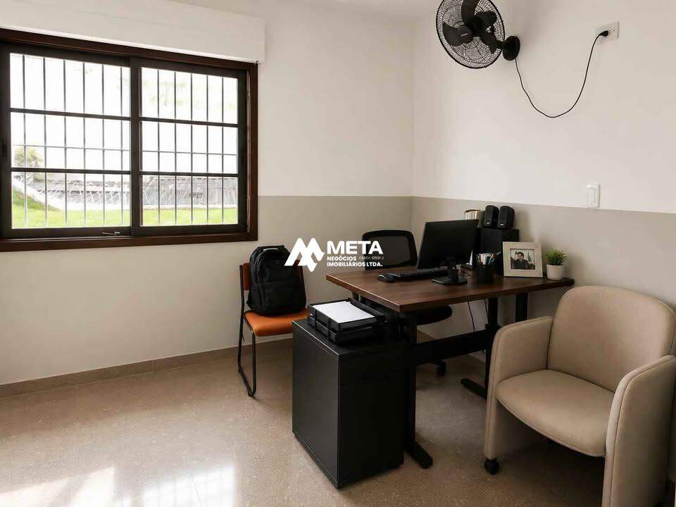 Casa à venda no Centro: 