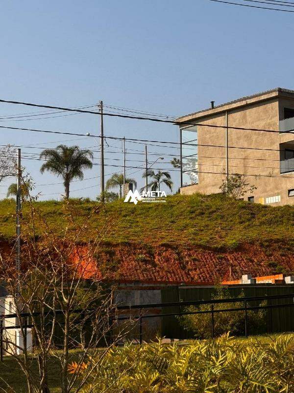 Terreno Padrão à venda no Parque dos Caetes: 