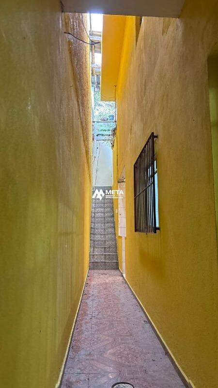 Casa para aluguel no Vila Isis Cristina: 