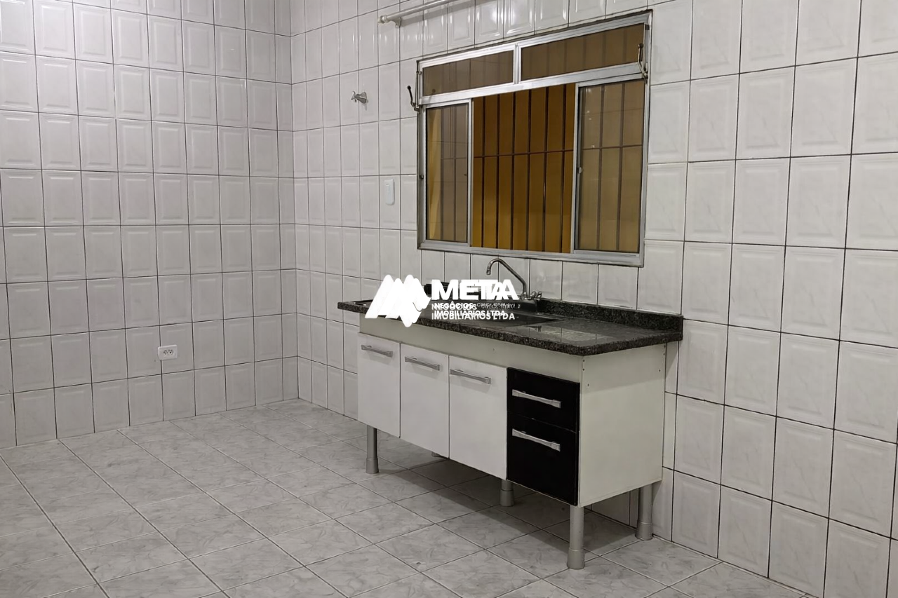 Casa para aluguel no Vila Isis Cristina: 