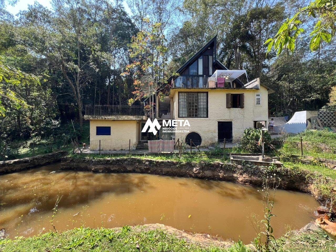 Casa à venda no Invernada: 