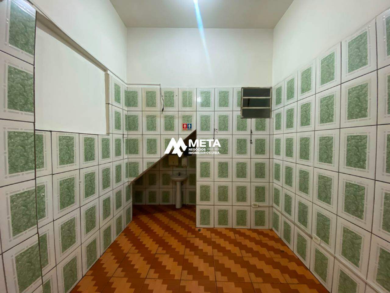 Salão para aluguel no Jardim São Francisco: 