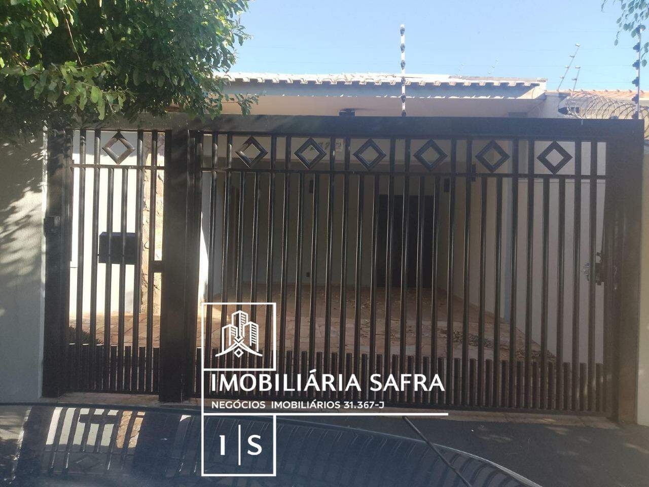 Casa, 3 quartos, 176 m² - Foto 1