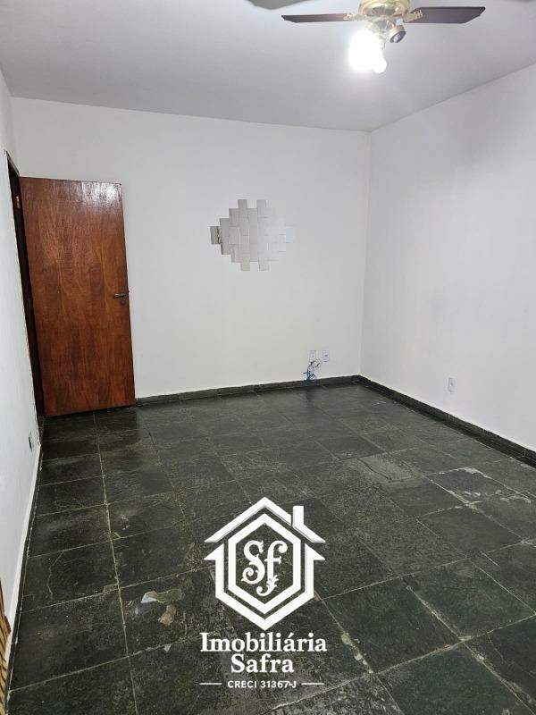 Casa, 3 quartos, 289 m² - Foto 19