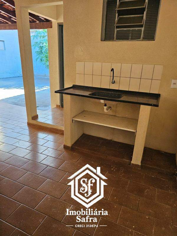 Casa, 3 quartos, 289 m² - Foto 25