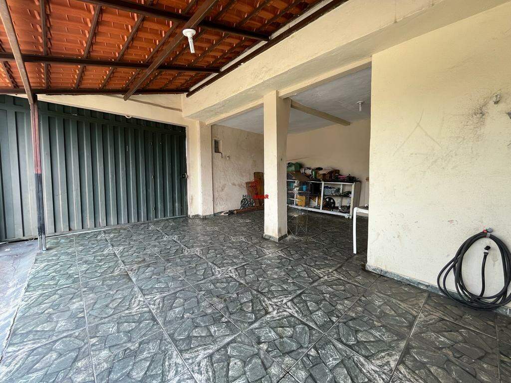 Casa, 3 quartos, 184 m² - Foto 2