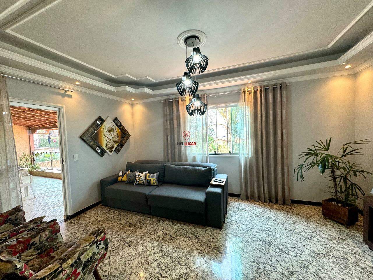 Casa, 5 quartos, 261 m² - Foto 3