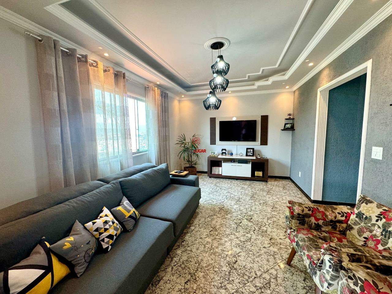 Casa, 5 quartos, 261 m² - Foto 2