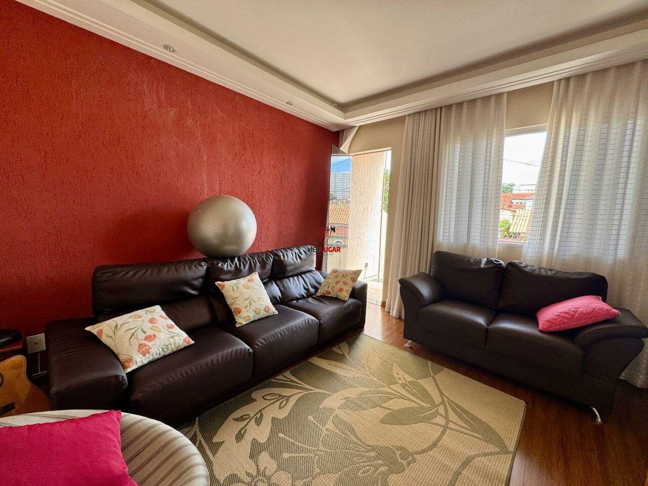 Casa, 4 quartos, 245 m² - Foto 3