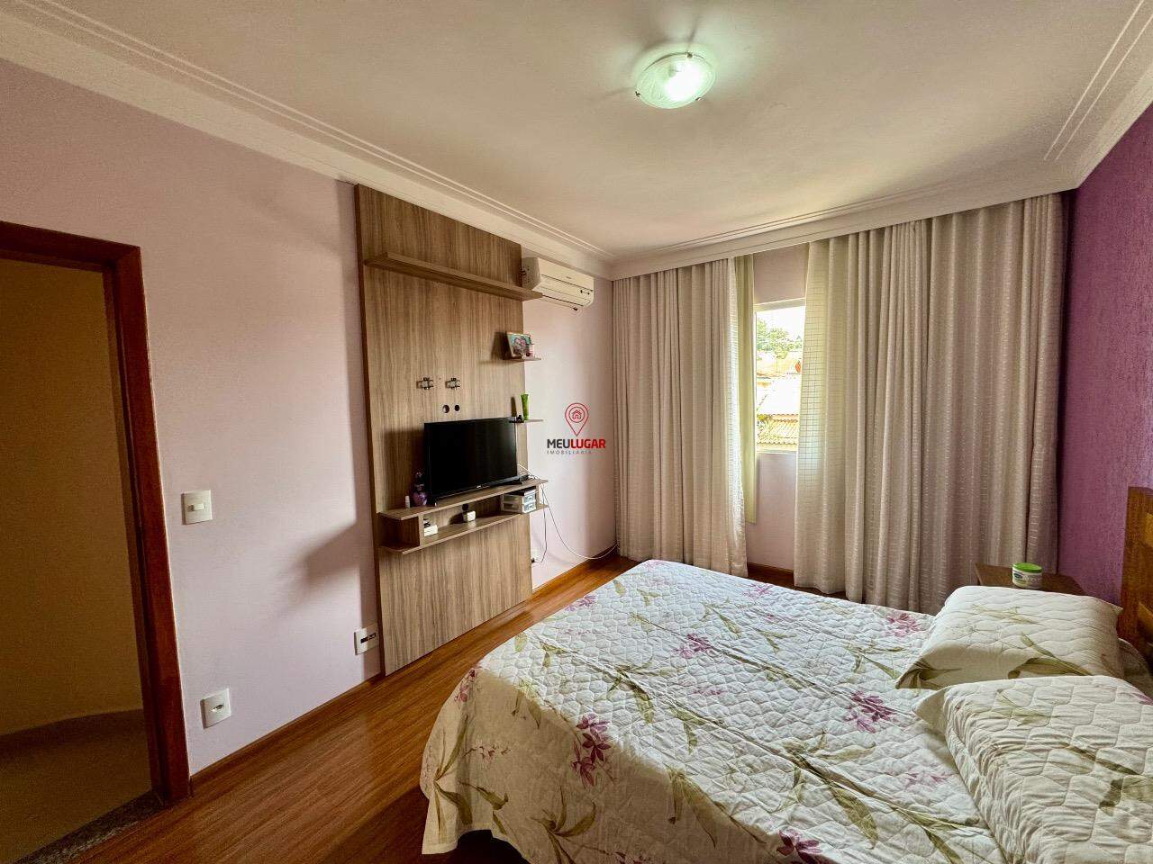 Casa, 4 quartos, 245 m² - Foto 6