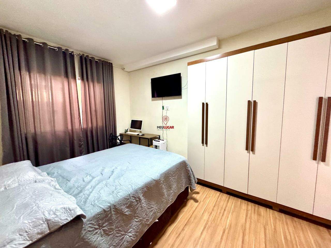 Casa, 3 quartos, 246 m² - Foto 11