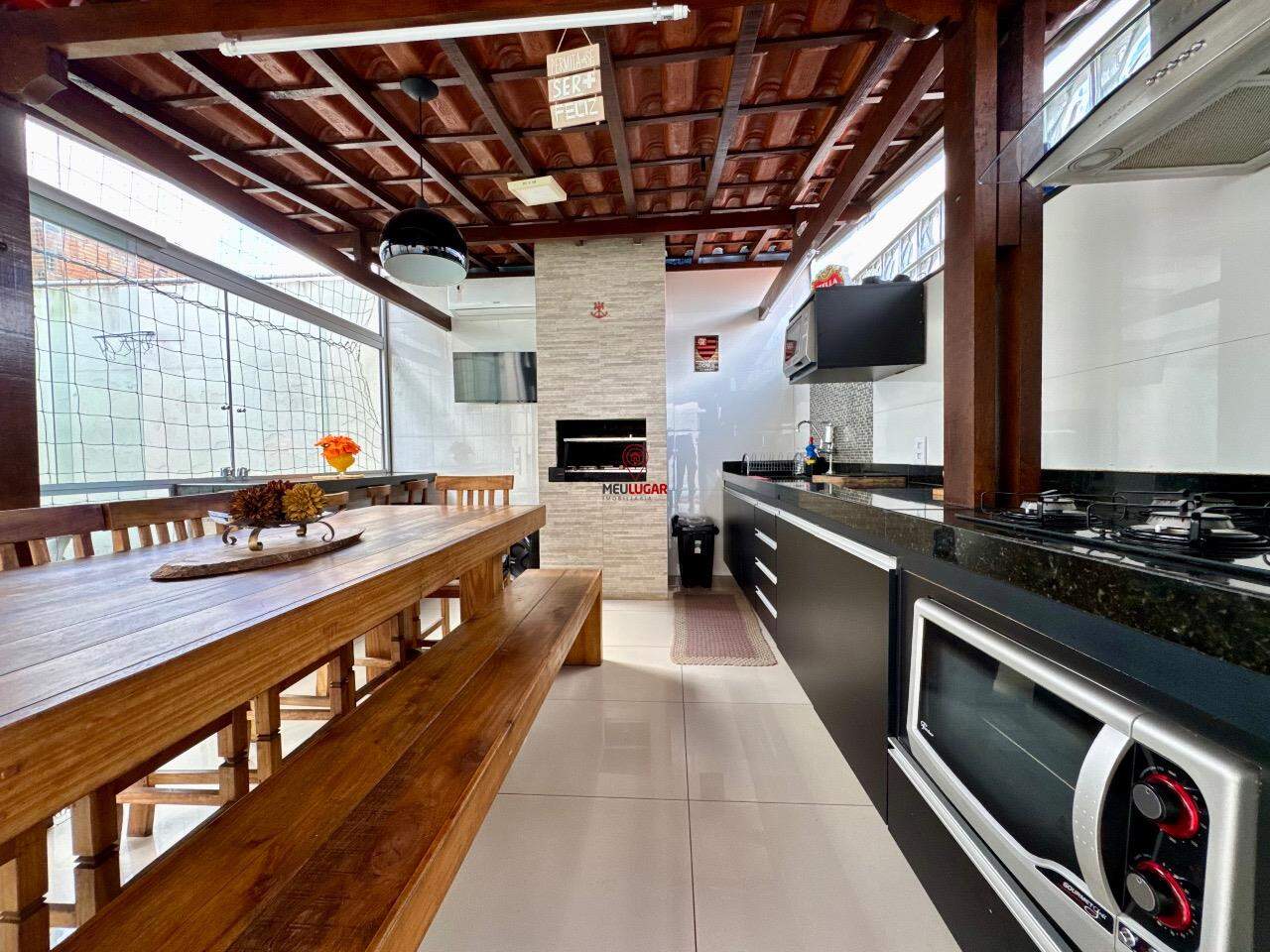 Casa, 4 quartos, 360 m² - Foto 4