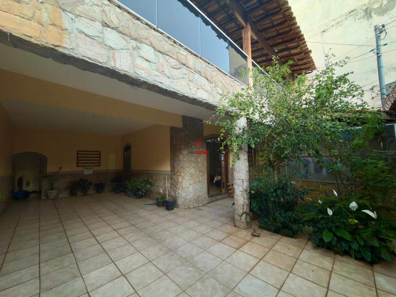 Casa, 5 quartos, 452 m² - Foto 1