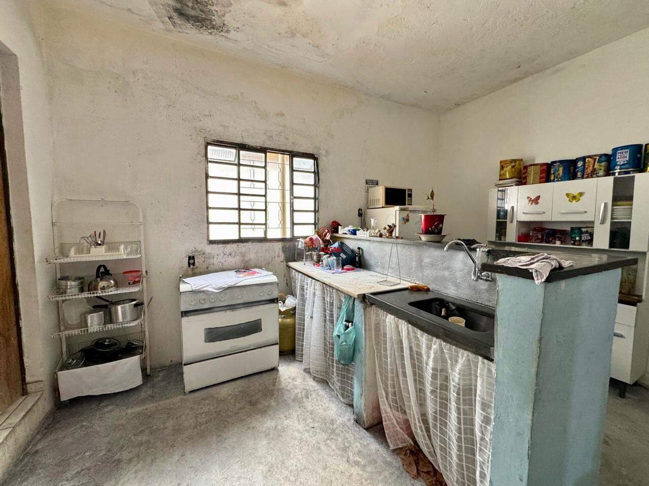 Casa, 6 quartos, 243 m² - Foto 9