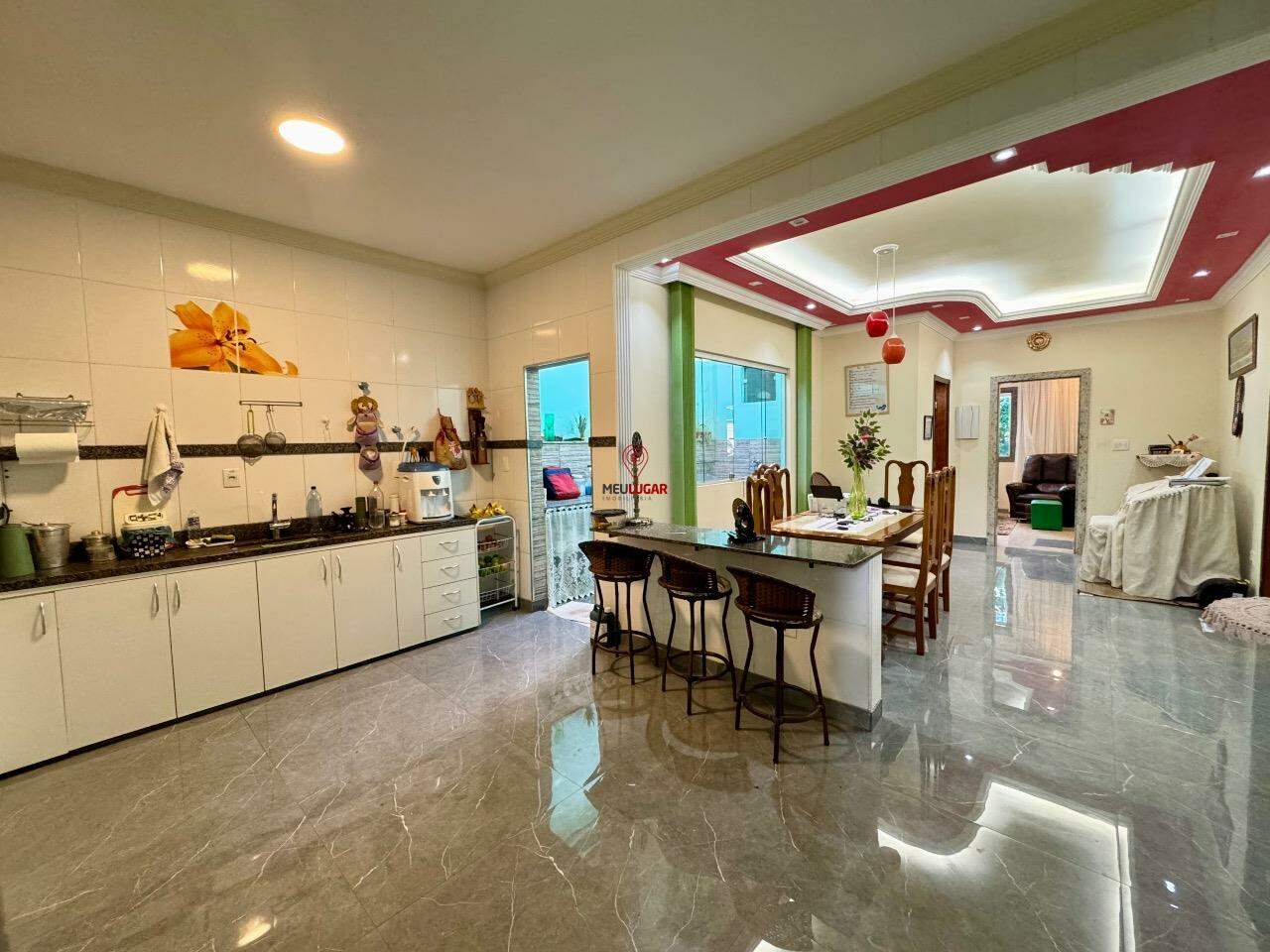 Casa, 3 quartos, 200 m² - Foto 1