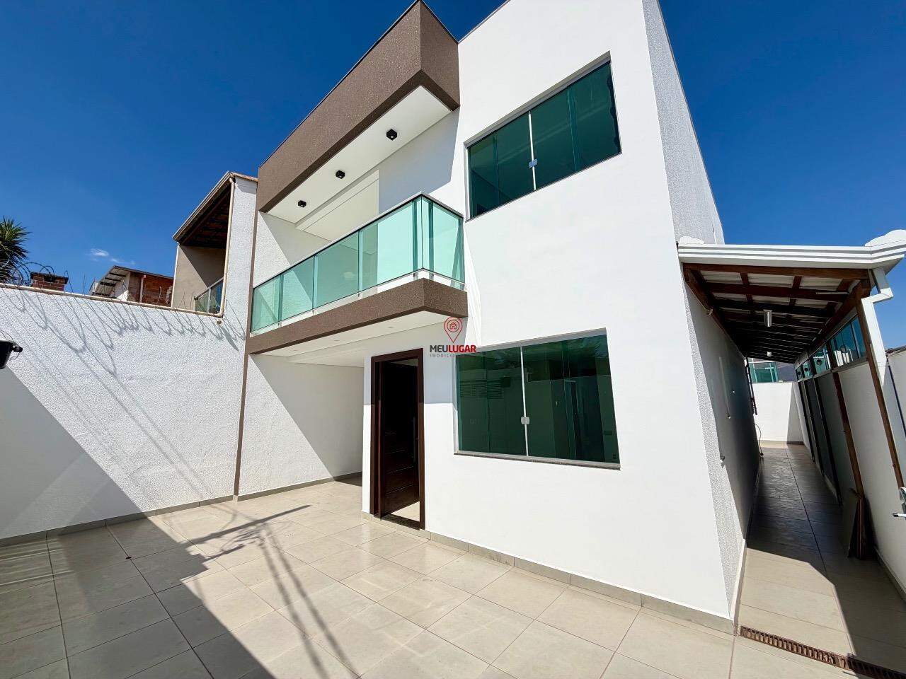 Casa, 3 quartos, 225 m² - Foto 1