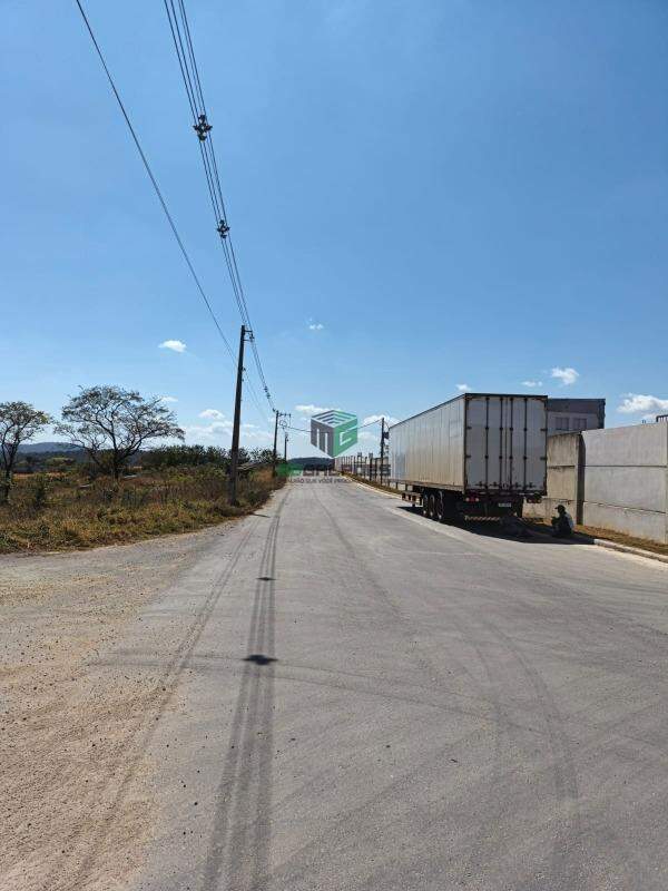 Terreno/Área para à venda no bairro Novo Retiro : 