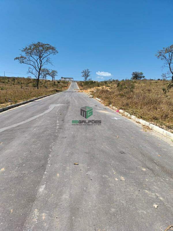 Terreno/Área para à venda no bairro Novo Retiro : 