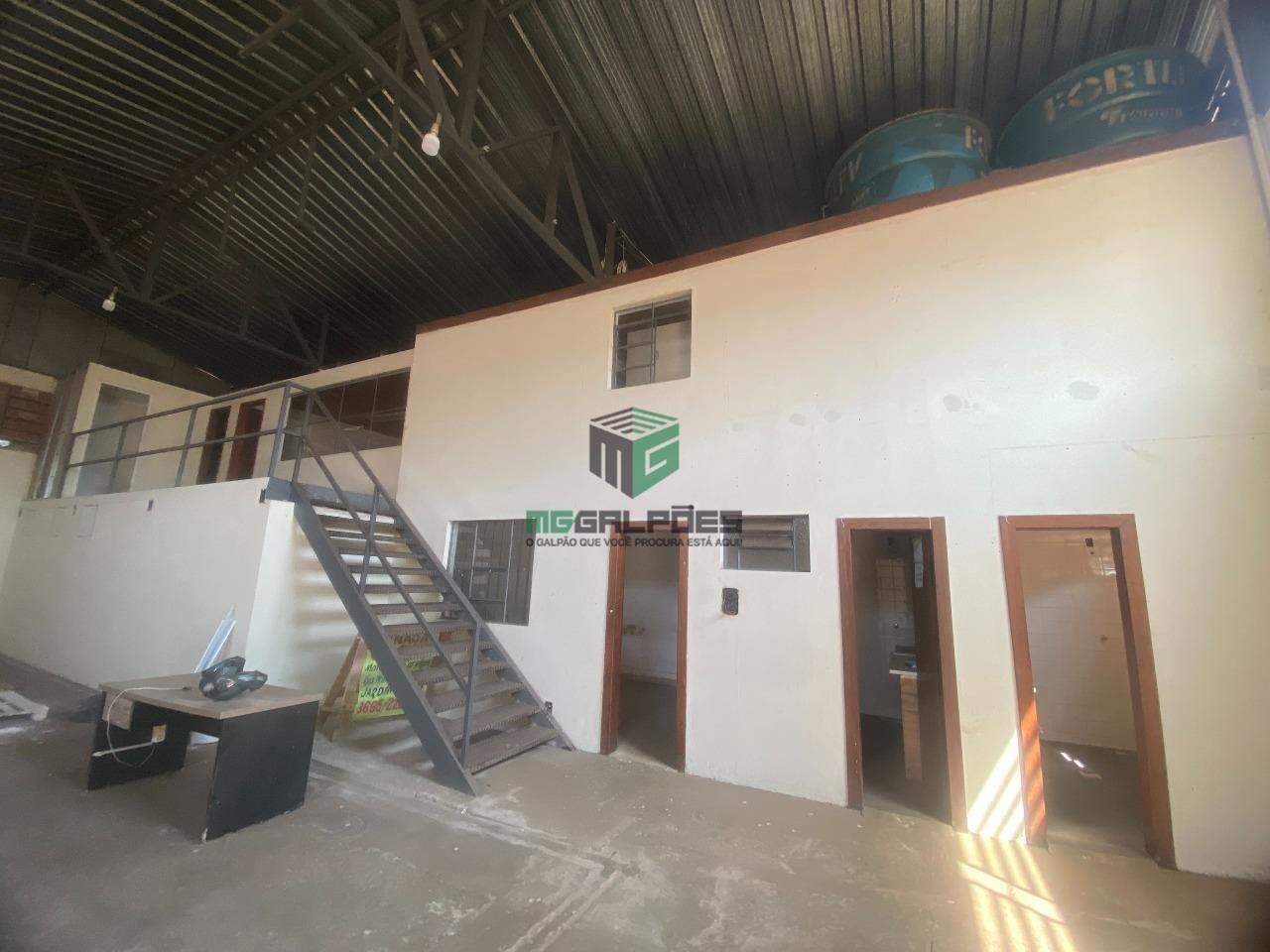 Galpão para para aluguel no bairro Jardim Canadá : 