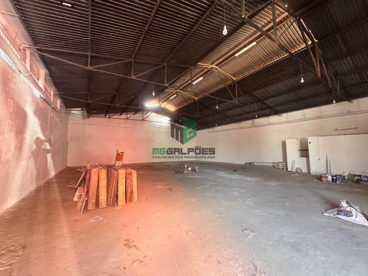 Galpão para para aluguel no bairro São Francisco : 